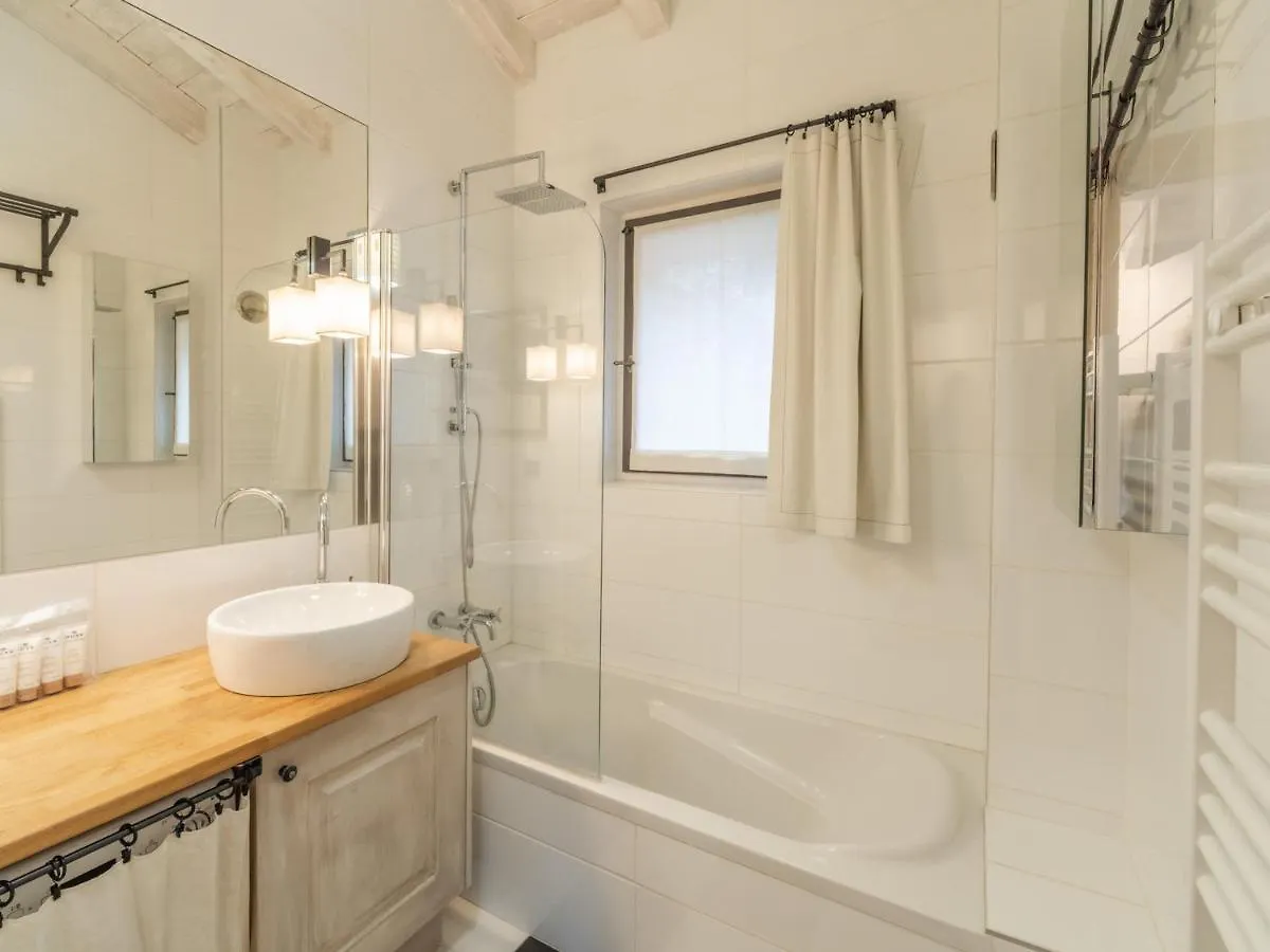 Apartment Charmant Appartement Au Pied Des Pistes A Courchevel, Ideal Pour Familles - Fr-1-568-23